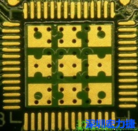 這也是不好的通孔設(shè)計(jì)，但部份通孔已經(jīng)用綠漆(mask)蓋上，但仍有部份通孔未塞孔。 