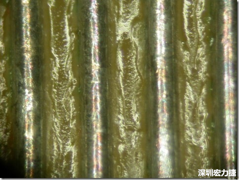 經(jīng)過168小時的高溫高濕環(huán)境實(shí)驗(yàn)后，此錫膏的SIR最低還可達(dá)到150,000,000 ohms，取LOG10為108.176，此錫膏的SIR雖然比較低，但是吃錫狀況明顯好很多，只是助焊劑明顯殘留