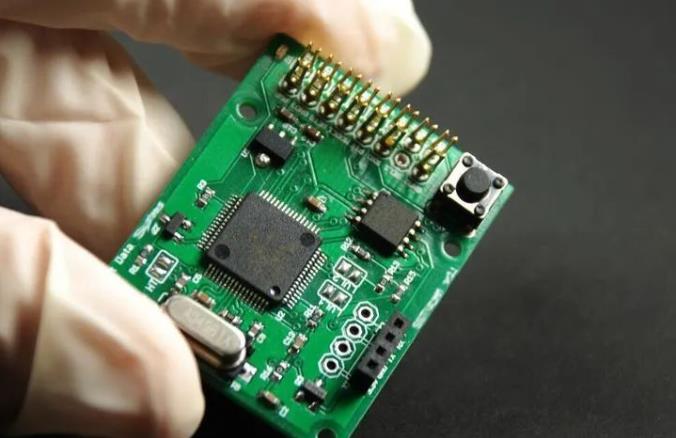 PCBA加工廠家如何正確處理濕敏元件？